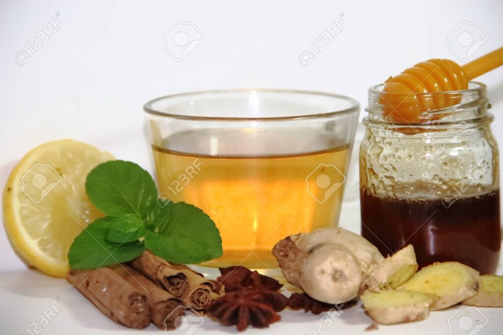 पुदीना, कालीमिर्च,अदरक की चाय